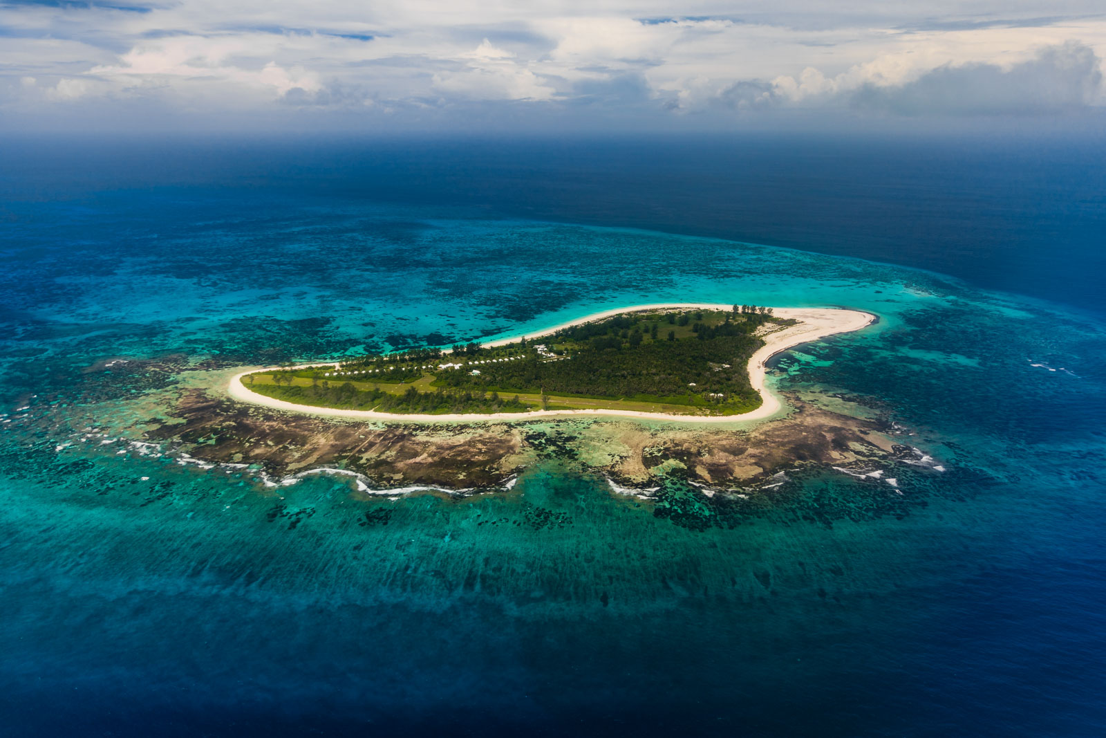 sejseli-plaza-more-pogled-iz-visine