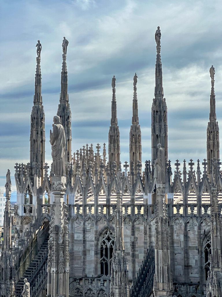 italija-milano-pogled-sa-tease-duomo