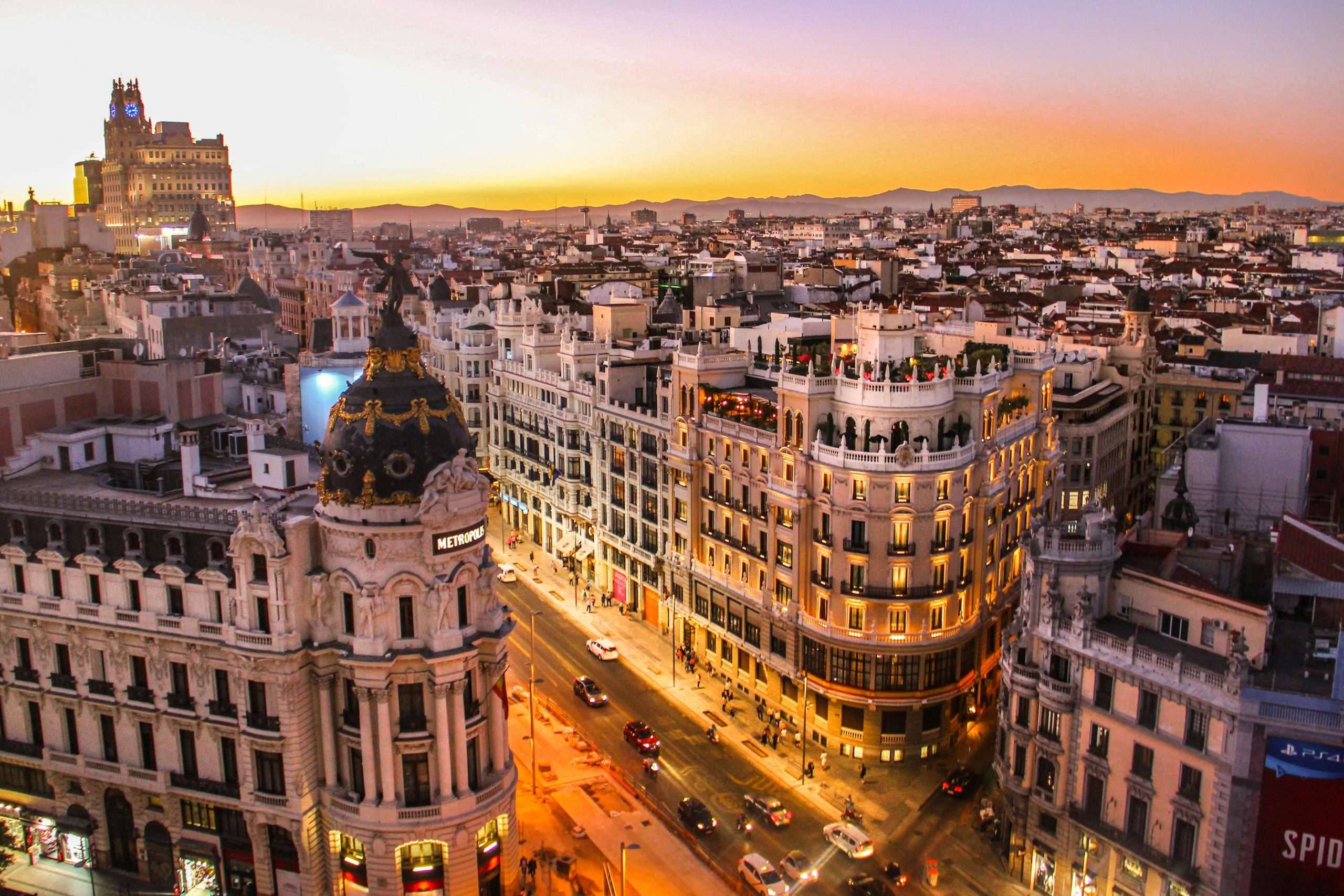 spanija-madrid-kraljevska-palata-zlatna-boja