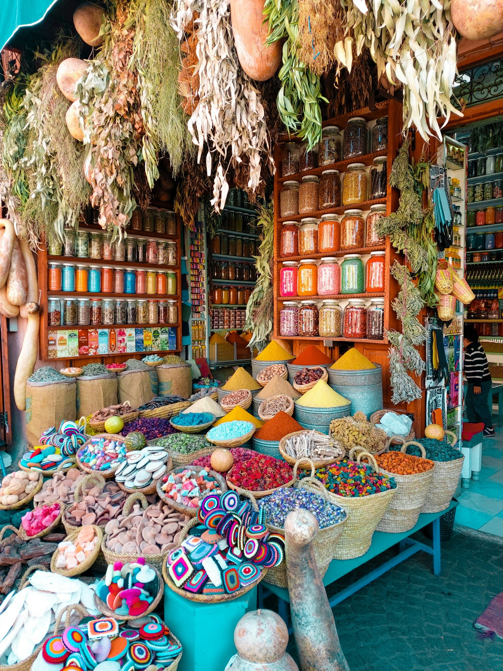 maroko-souk-pijaca-razni-zacini-boje-mirisi